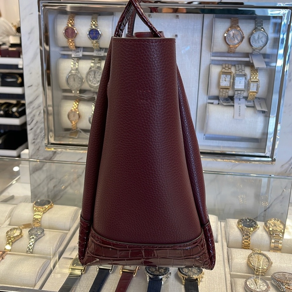 MICHAEL KORS
Reed Lg Leather Belted Satchel Shoulder Handbag 
Oxblood Crocodile - Picture 12 of 16